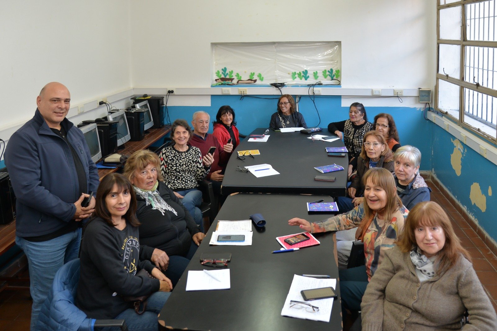 Taller: Manejo de Celulares para Adultos Mayores
